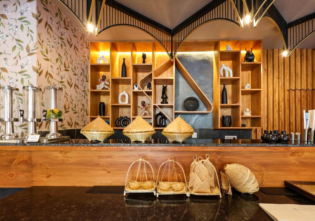 Bloom Hotel - Golf Course Road, Sector 43 Gurgaon Bagian luar foto