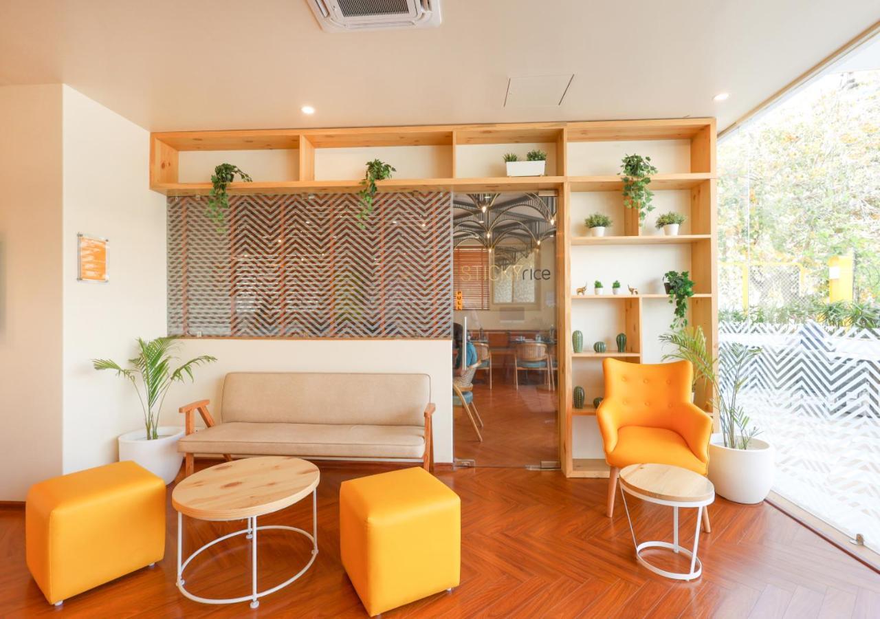 Bloom Hotel - Golf Course Road, Sector 43 Gurgaon Bagian luar foto