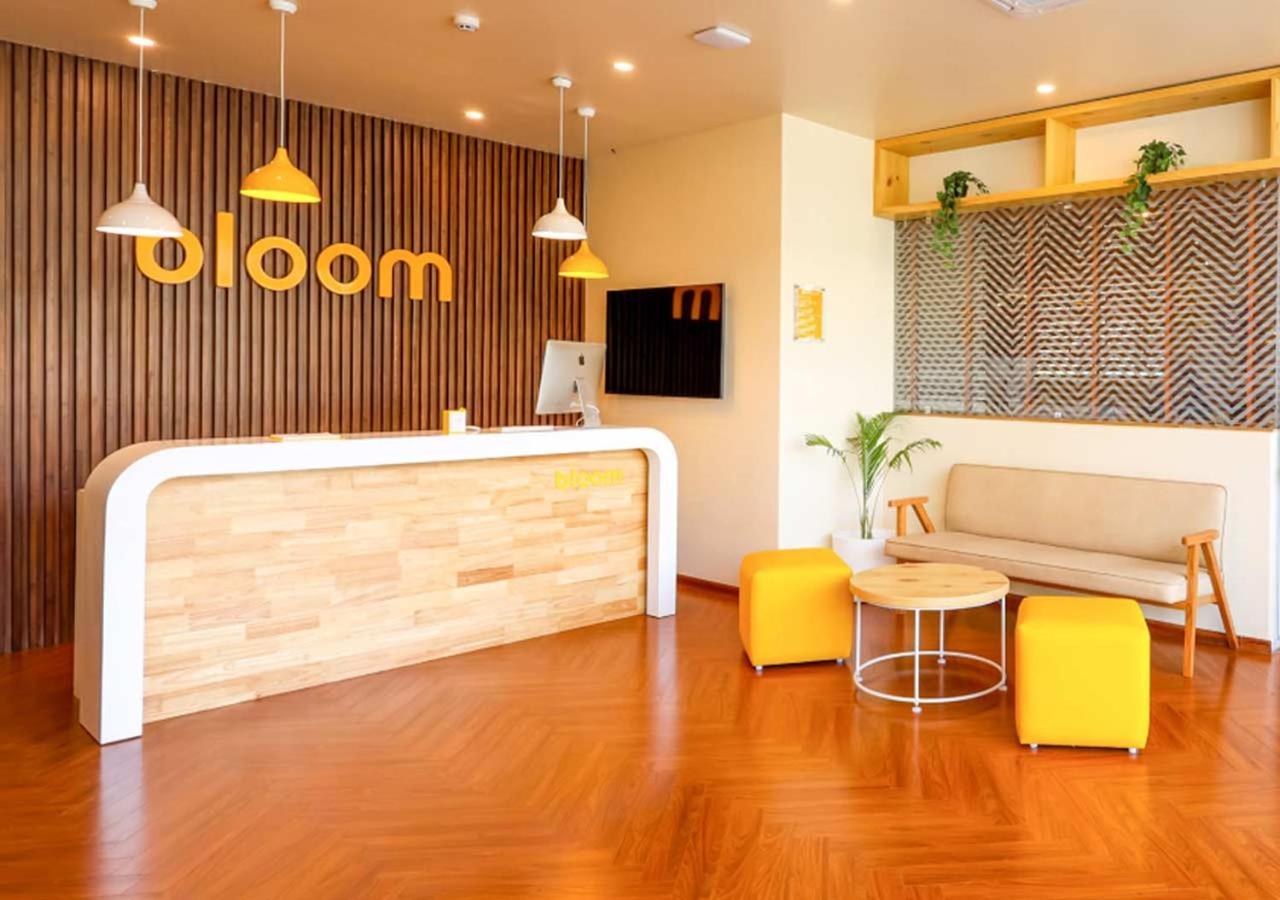 Bloom Hotel - Golf Course Road, Sector 43 Gurgaon Bagian luar foto
